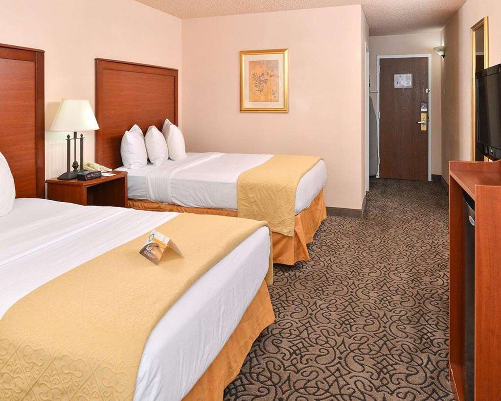Quality Inn Trinidad Rum bild